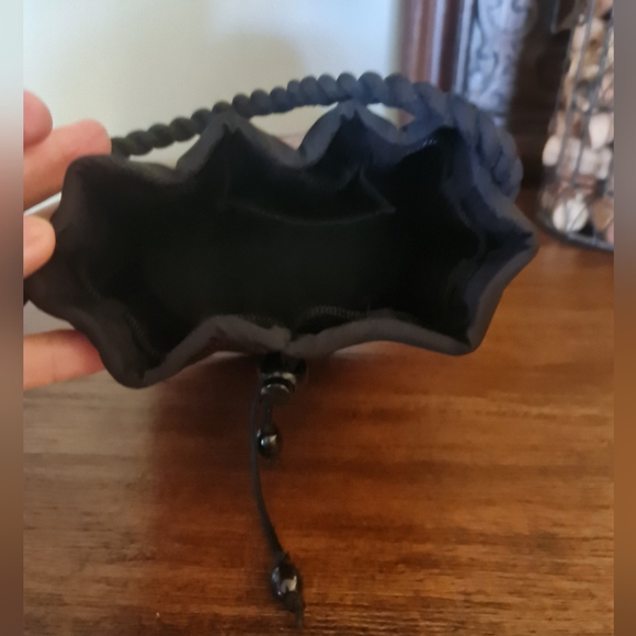 Unique Red Black Reed Mini Cocktail Evening Bag Satin Cord Drawstring Close - Picture 6 of 7